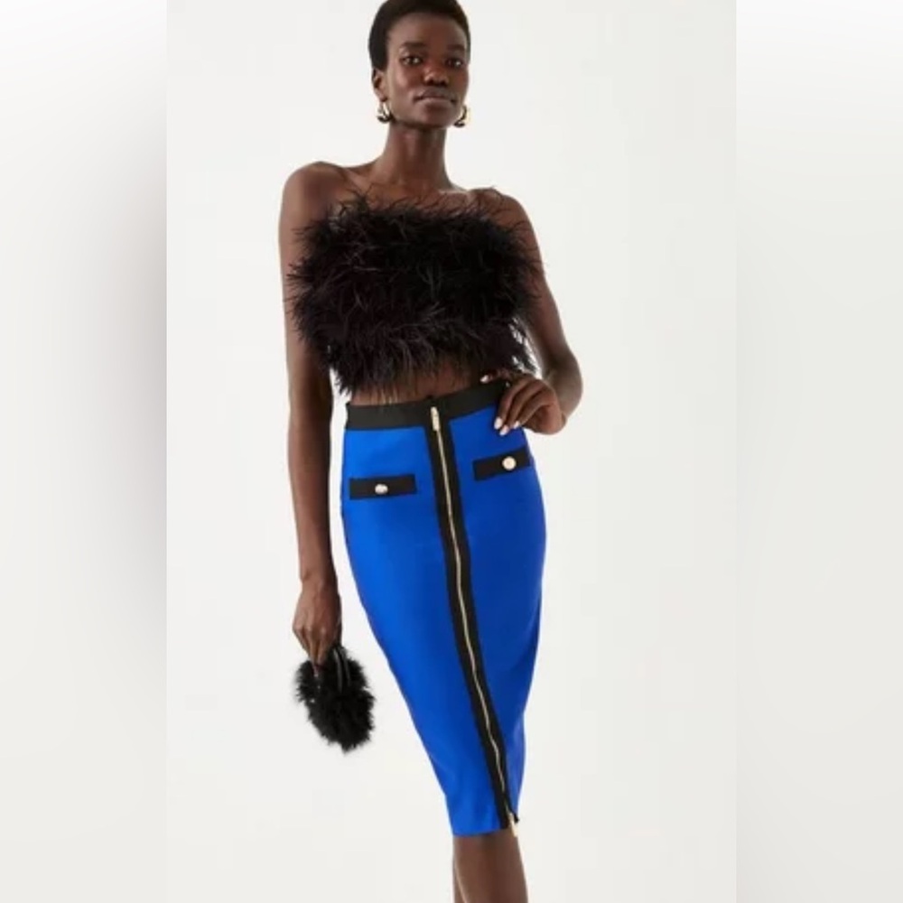 Never worn Karen Millen Military Bandage knitted pencil skirt.